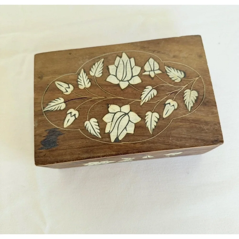 Vintage Handcrafted Wood Trinket Box Floral Inlay Jewelry Keepsake Gift Cottage
